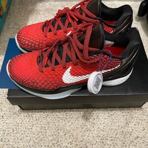 Nike Men's Red and Black Athletic Shoes
